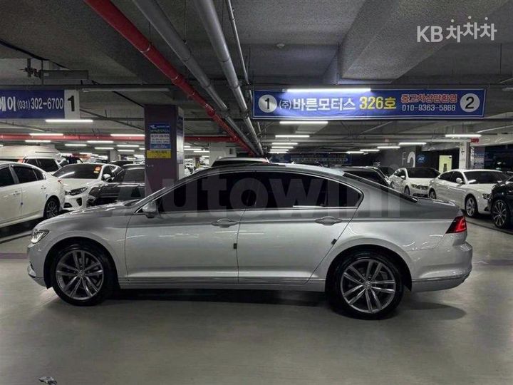 Volkswagen Passat 2018 — 3