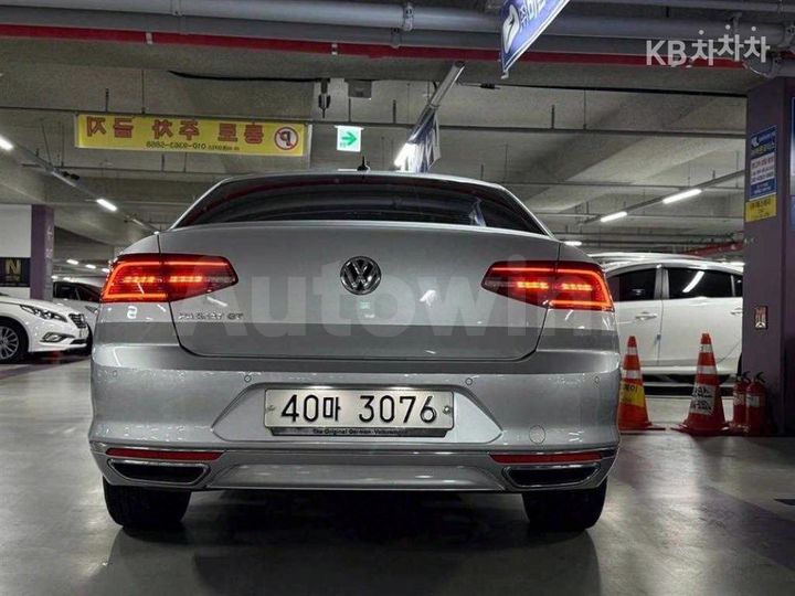 Volkswagen Passat 2018 — 4