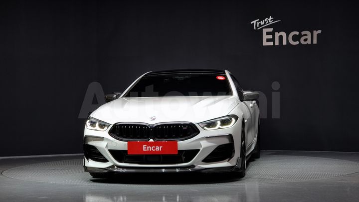 BMW 8 Series 2023 — 3
