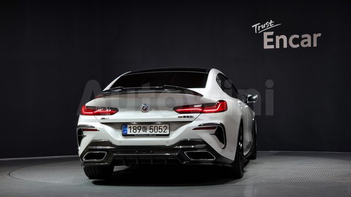 BMW 8 Series 2023 — 4