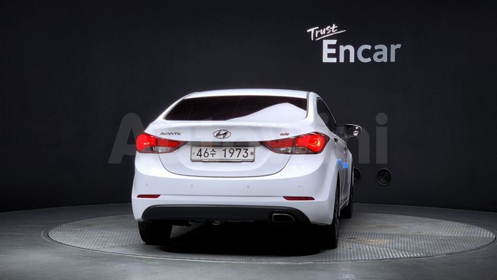 Hyundai Avante 2014 — 4