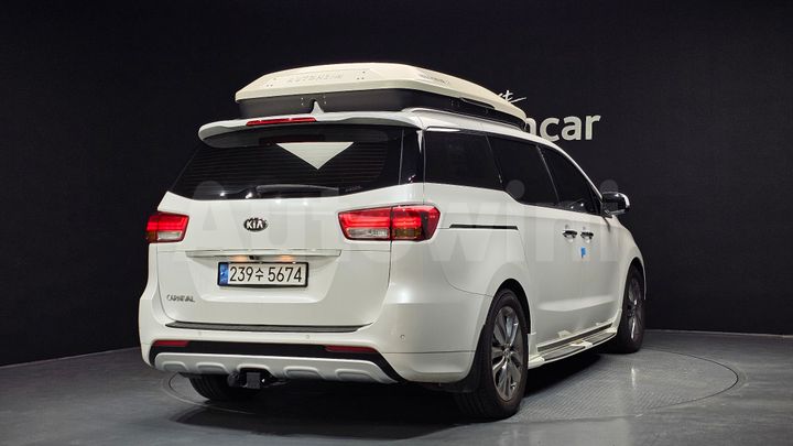 Kia Carnival 2018 — 2