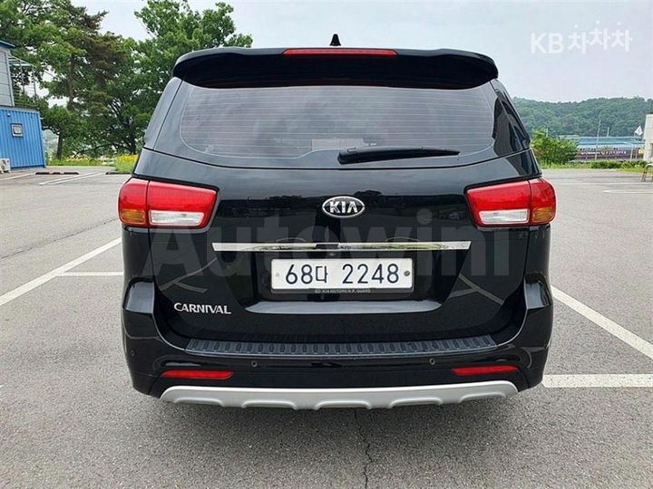 Kia Carnival 2016 — 5