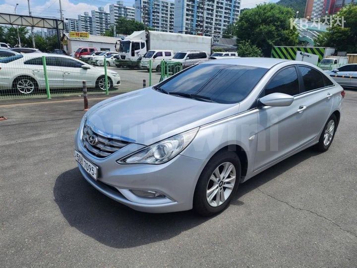 Hyundai Sonata 2011 — 3
