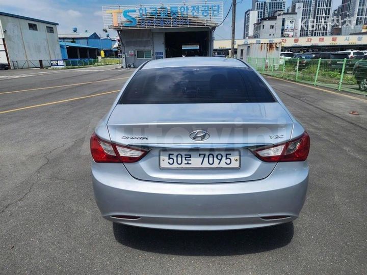 Hyundai Sonata 2011 — 5