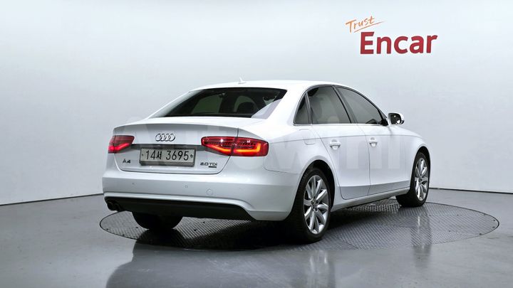 Audi A4 2013 — 2