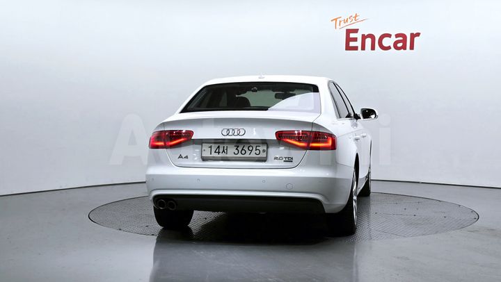 Audi A4 2013 — 4