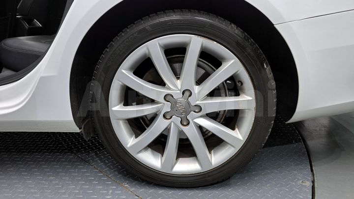 Audi A4 2013 — 5
