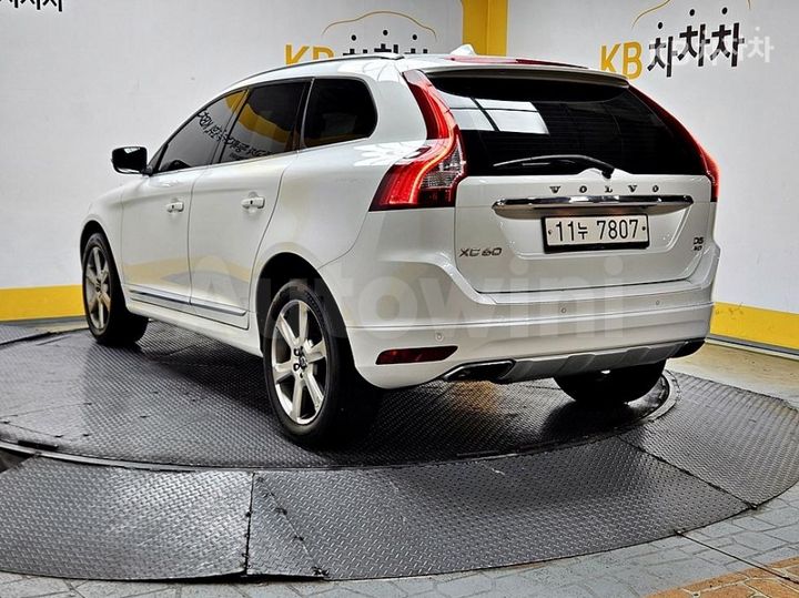 Volvo XC60 2015 — 5