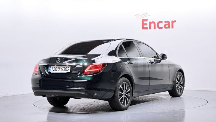 Mercedes-Benz C Class 2019 — 3
