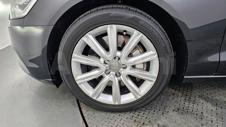 Audi A6 2012 — 5