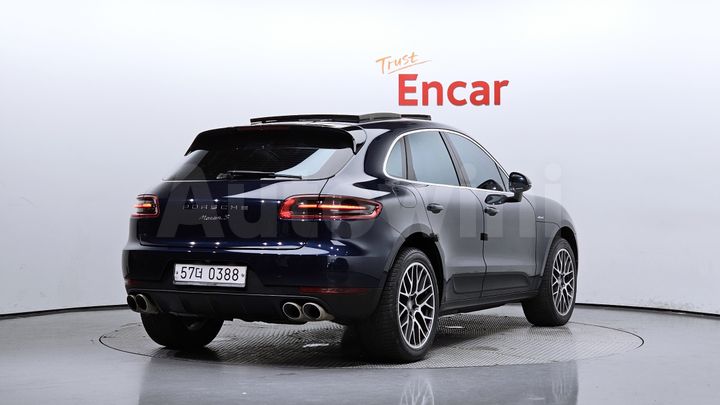 Porsche Macan 2017 — 2