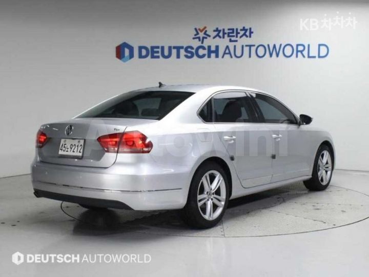 Volkswagen Passat 2015 — 2