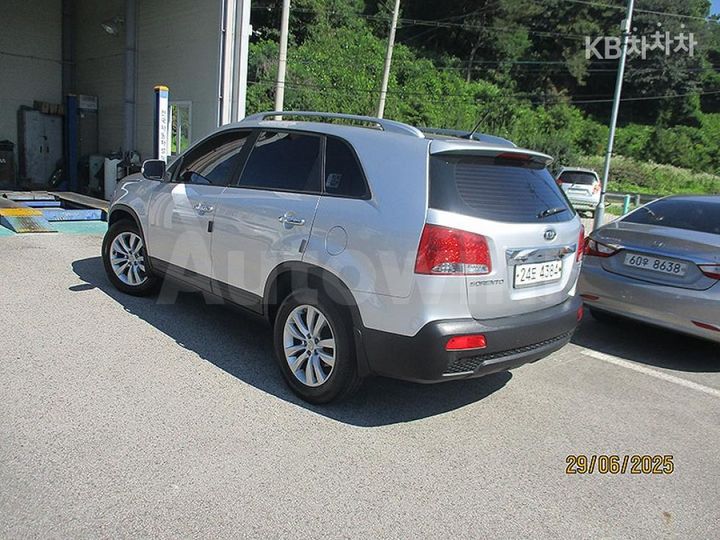 Kia Sorento 2012 — 4