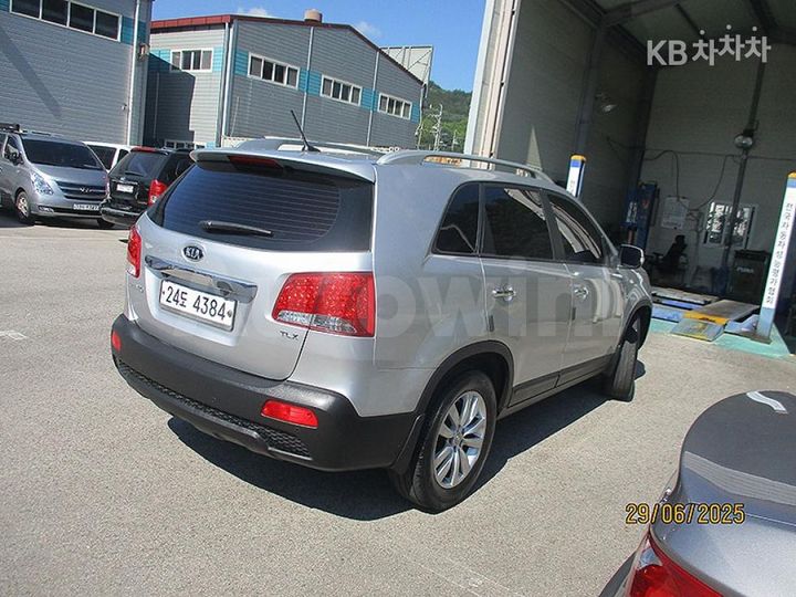 Kia Sorento 2012 — 5