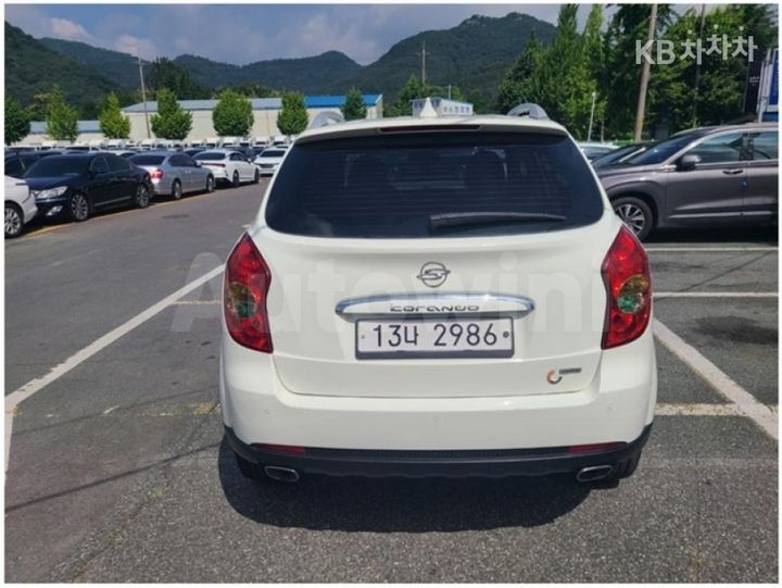 KGM (Ssangyong) Korando 2011 — 4