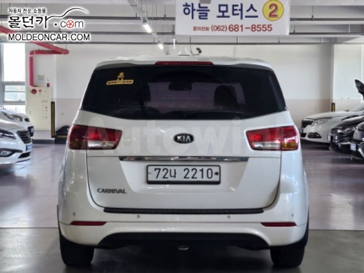 Kia Carnival 2014 — 3
