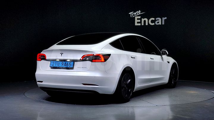 Tesla Model 3 2021 — 2