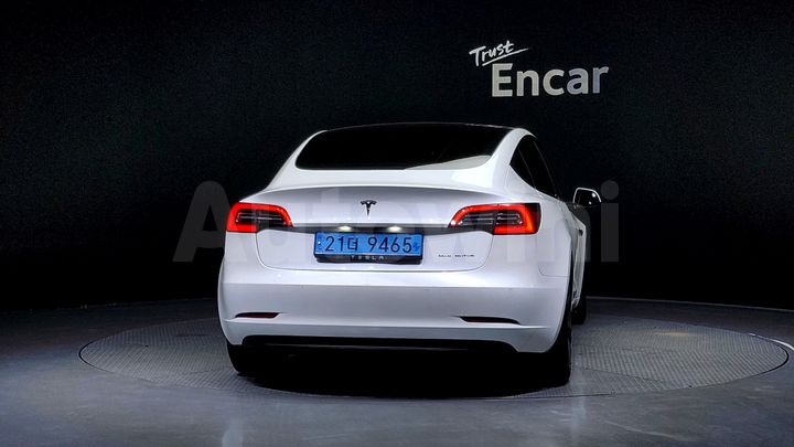 Tesla Model 3 2021 — 4