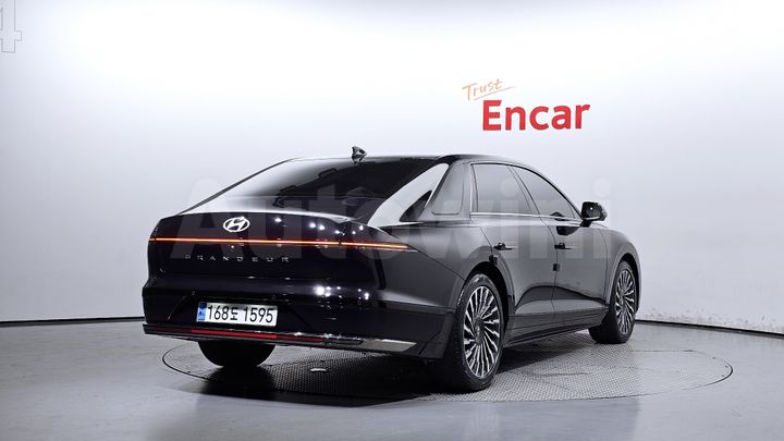 Hyundai Grandeur 2023 — 2