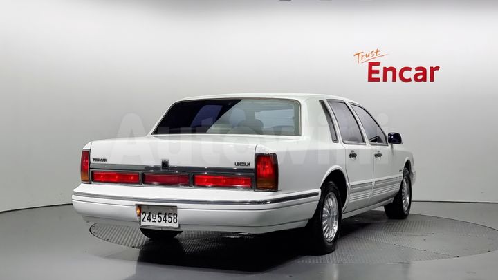 Lincoln Town Car