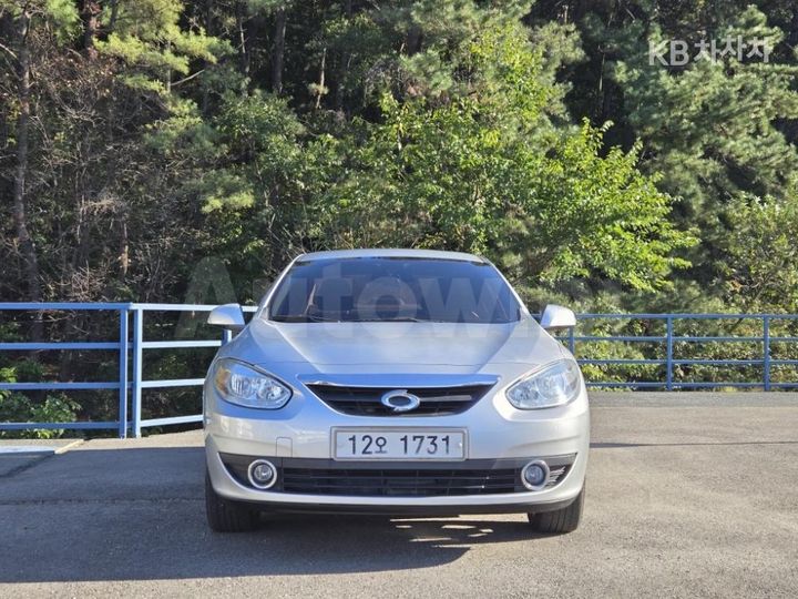 Renault SM3 2010 — 2