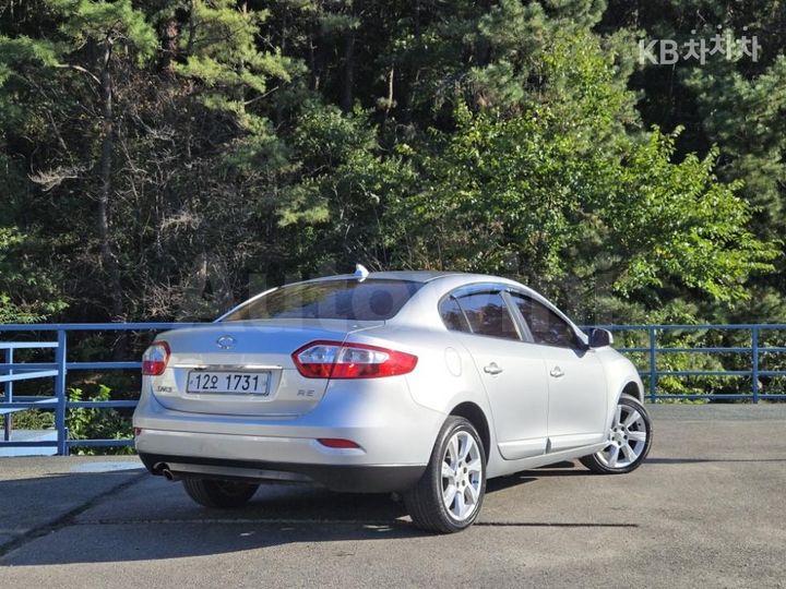 Renault SM3 2010 — 3