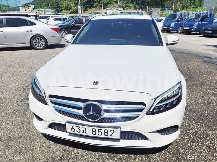 Mercedes-Benz C Class 2019 — 2
