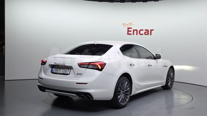 Maserati Ghibli 2022 — 2