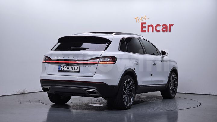 Lincoln Nautilus 2020 — 2