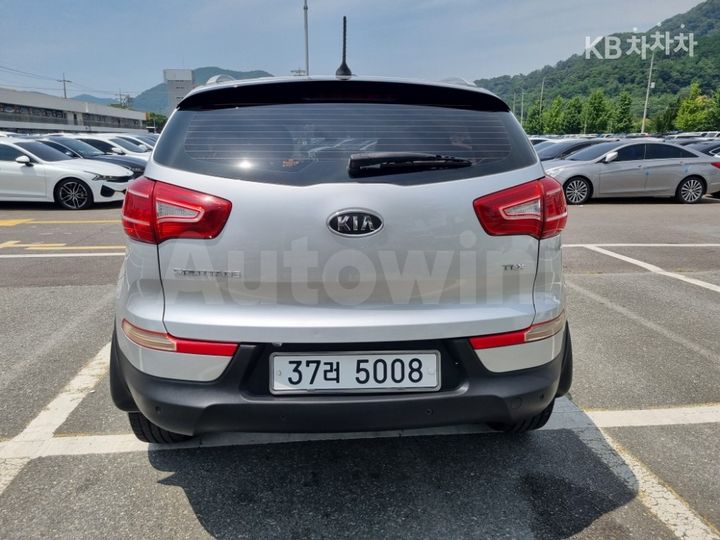 Kia Sportage 2011 — 3