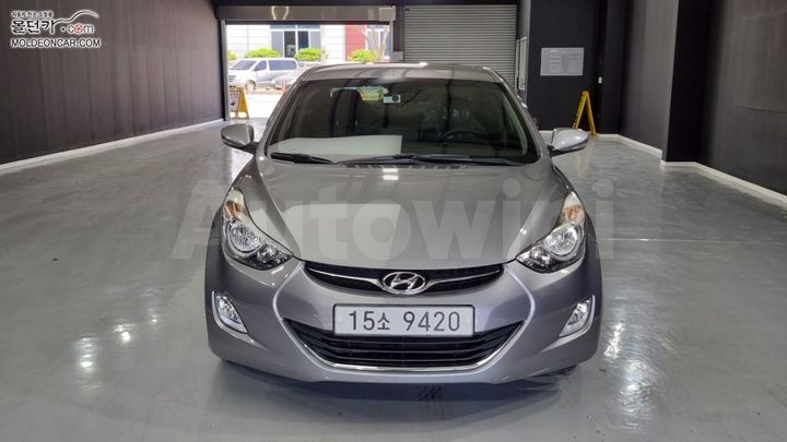 Hyundai Avante 2013 — 3