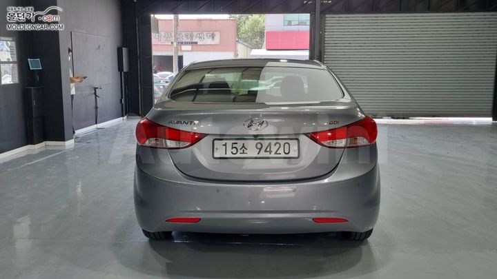Hyundai Avante 2013 — 4
