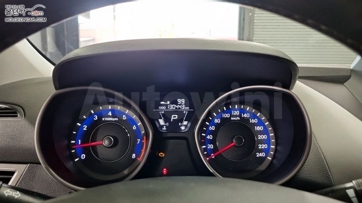 Hyundai Avante 2013 — 5