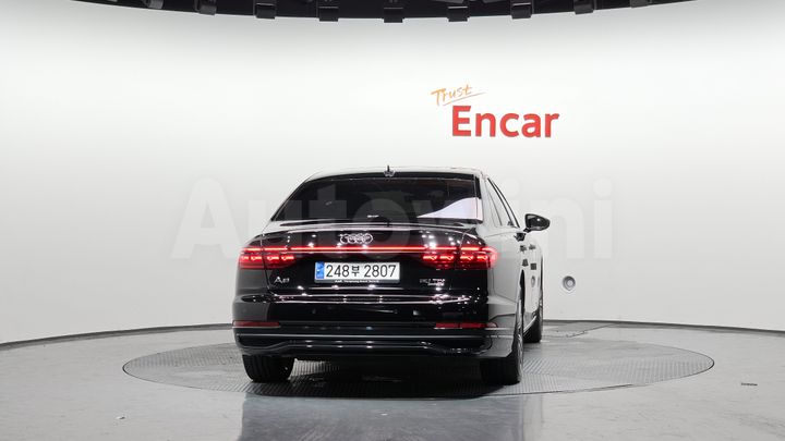 Audi A8 2023 — 4