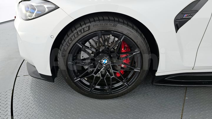 BMW M4 2024 — 5