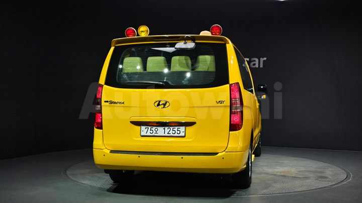 Hyundai Starex 2015 — 4