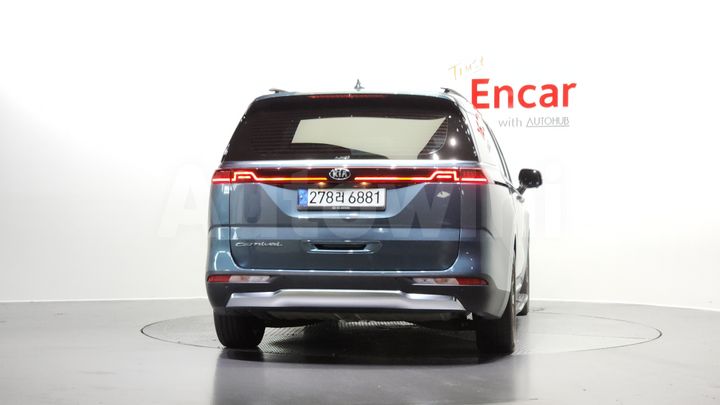 Kia Carnival 2021 — 4