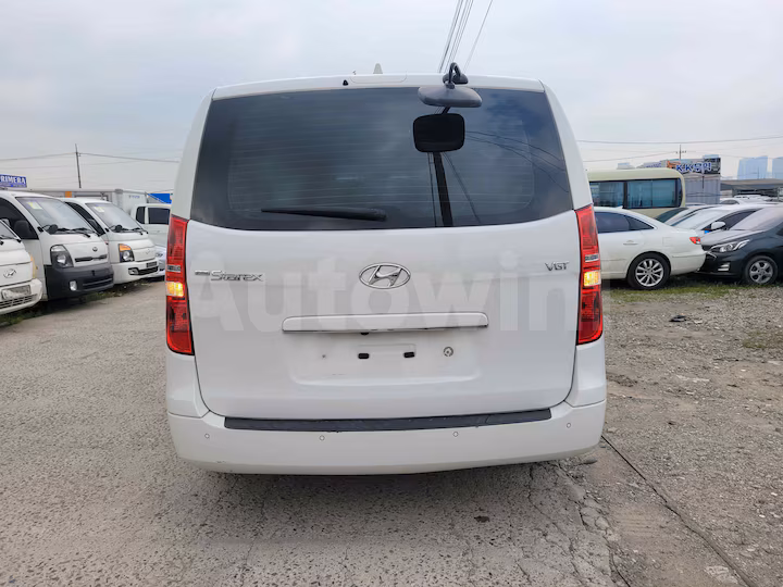 Hyundai Starex 2021 — 4