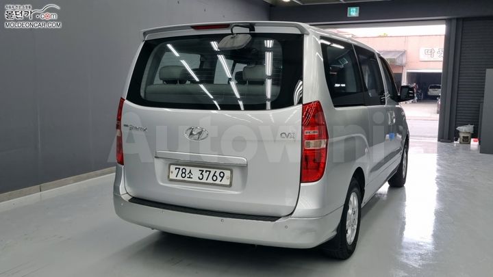 Hyundai Starex 2008 — 2
