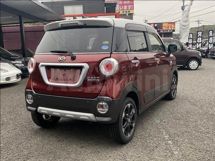 Daihatsu Cast