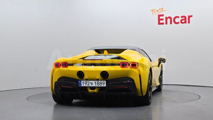 Ferrari SF90 2023 — 4