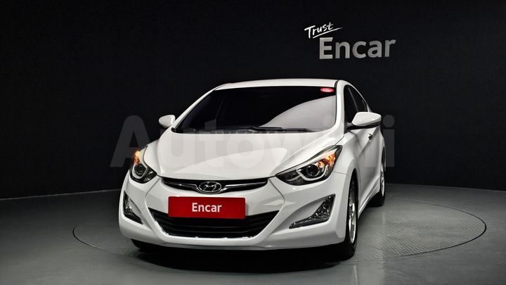 Hyundai Avante 2015 — 3