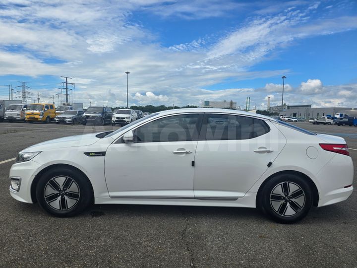 Kia K5 2013 — 2