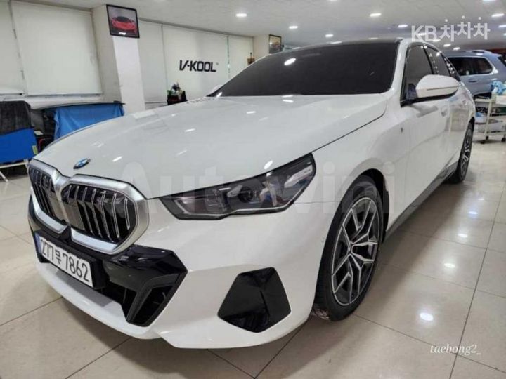 BMW 5 Series 2024 — 3