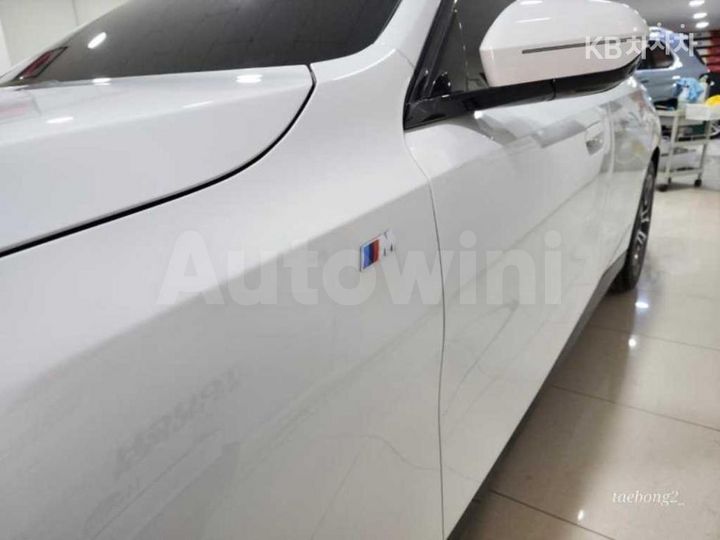 BMW 5 Series 2024 — 5