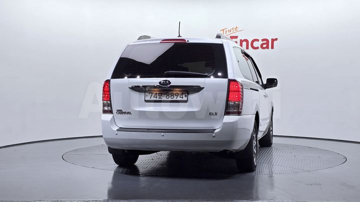 Kia Carnival 2014 — 4