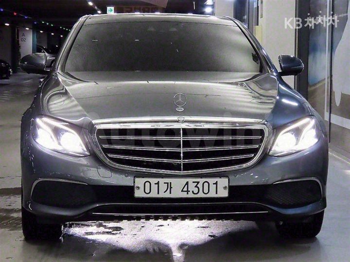 Mercedes Benz E Class 2019 — 2