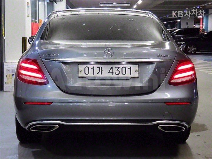 Mercedes Benz E Class 2019 — 5