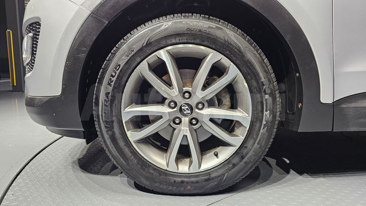 Hyundai SantaFe 2013 — 5